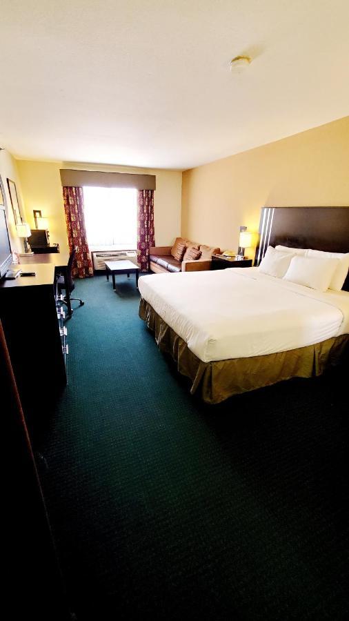 Executive Inn Alva Екстер'єр фото